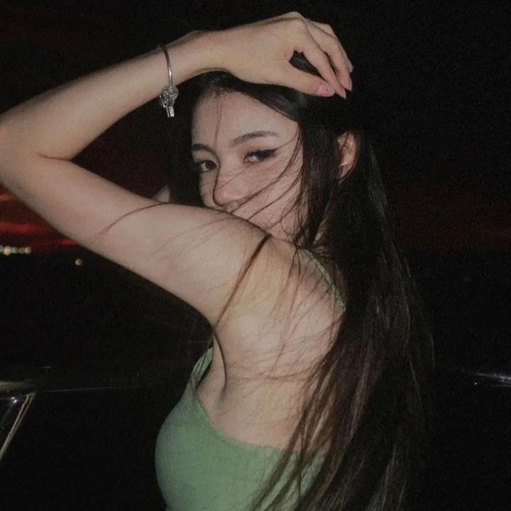 邪恶的蕾丝莉